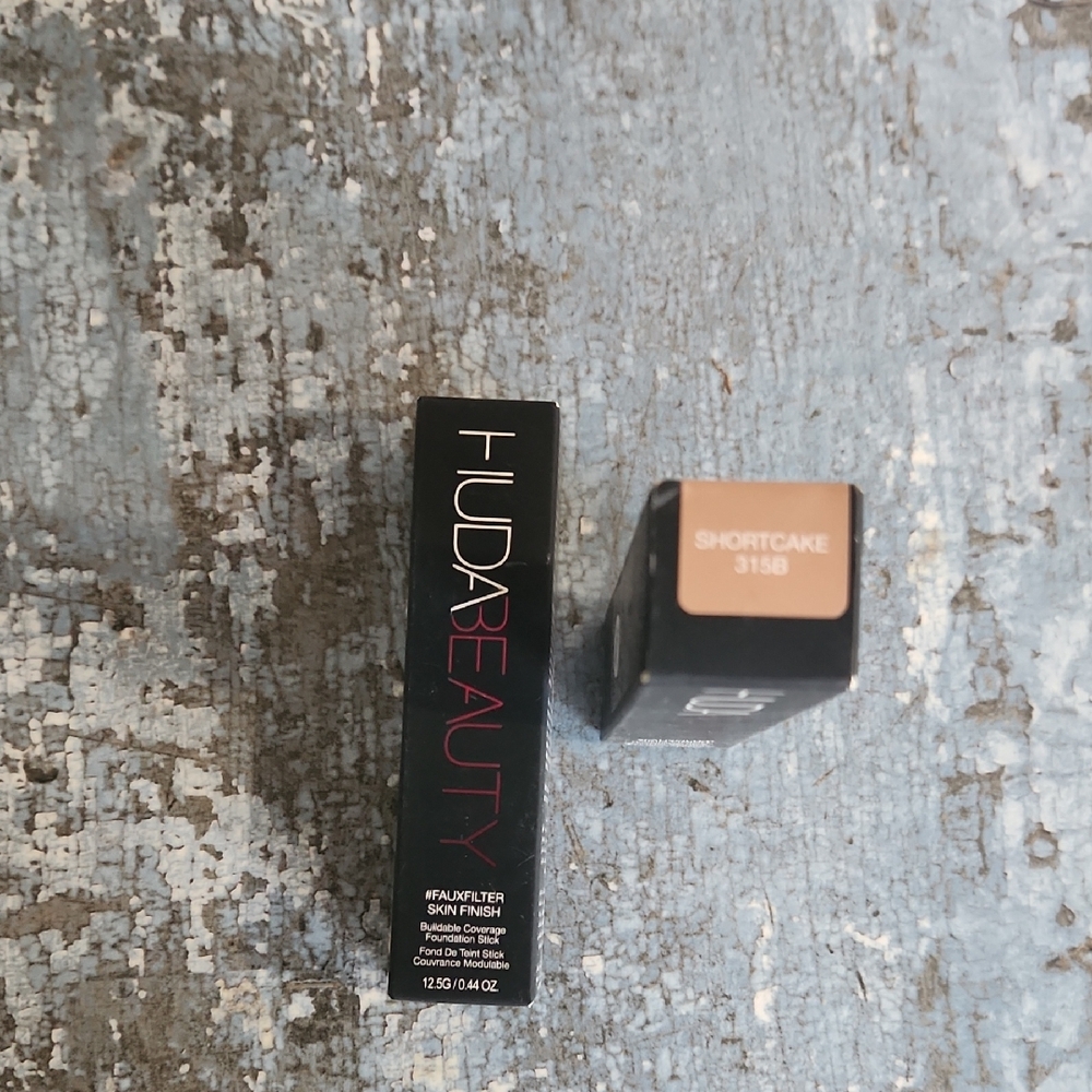 HUDA BEAUTY FauxFilter Foundation - Shortcake 315B